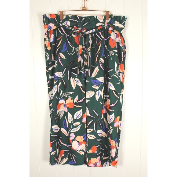 Eloquii Pants - Eloquii Women's Green Floral Pull On Cropped Paperbag Waist Pants Size‎ 18